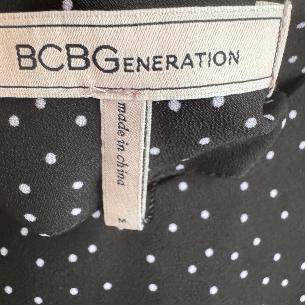 BCBG GENERATION Polka Dot Spaghetti Strap Top MEDIUM NWOT - Picture 5 of 6